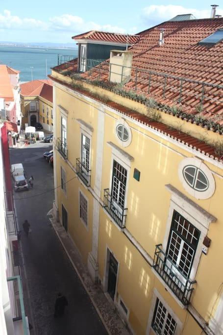 Studios Of The Panteao, 1St Floor Lisbon Exterior photo
