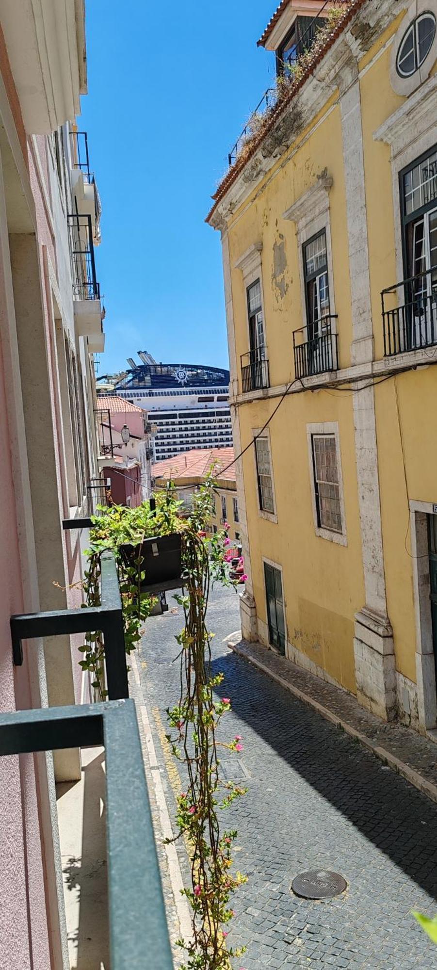 Studios Of The Panteao, 1St Floor Lisbon Exterior photo